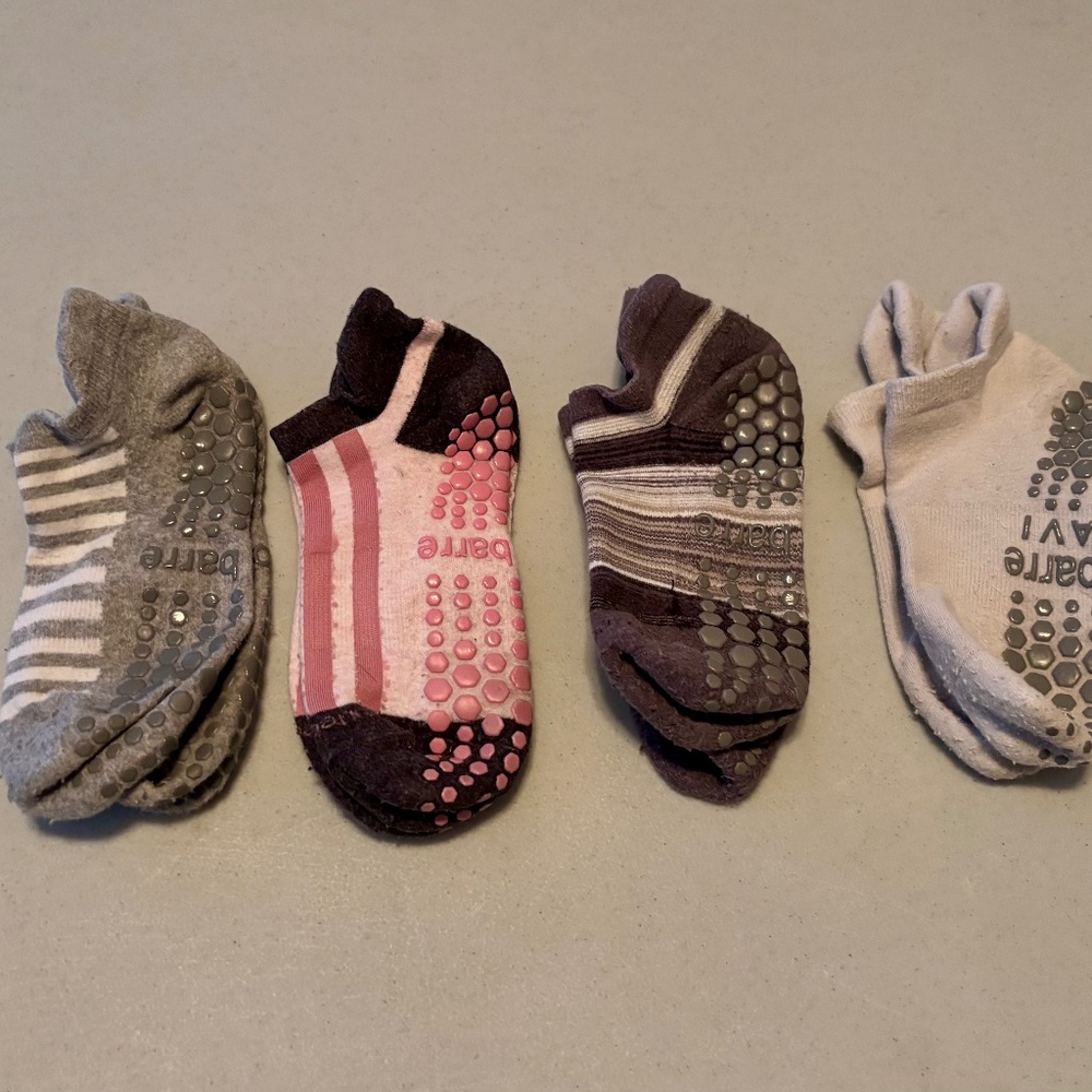 Pure Barre Grey grippy socks Small